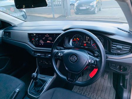 2018-Volkswagen-Polo-12-TSI-Highline-81kW_6