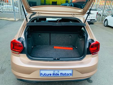 2018-Volkswagen-Polo-12-TSI-Highline-81kW_7