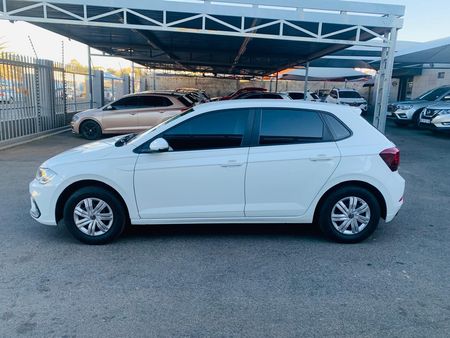 2023-Volkswagen-Polo-10-TSI-Highline-85kW_9