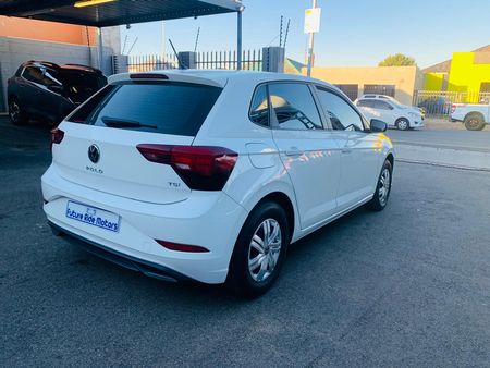 2023-Volkswagen-Polo-10-TSI-Highline-85kW_14