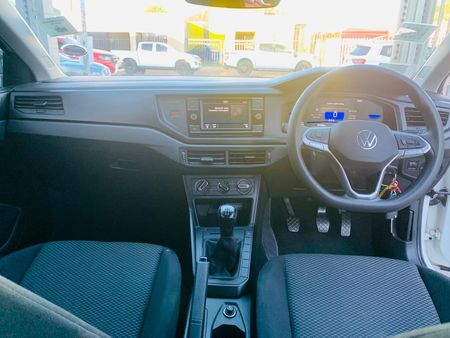 2023-Volkswagen-Polo-10-TSI-Highline-85kW_20
