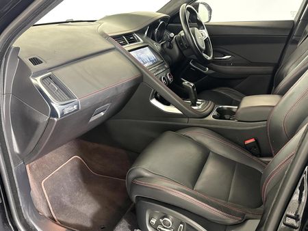 2019-Jaguar-E-Pace-D180-20D-First-Edition-132kW_7