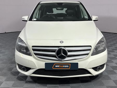 2013-Mercedes-Benz-B-Class-B-180-BE_16