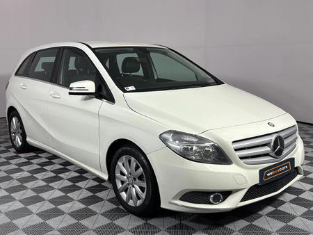2013-Mercedes-Benz-B-Class-B-180-BE_17