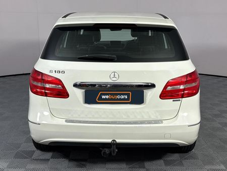 2013-Mercedes-Benz-B-Class-B-180-BE_19