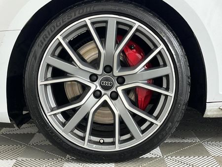 2019-Audi-S4-30-TFSI-quattro-Auto_4