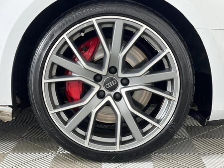 2019-Audi-S4-30-TFSI-quattro-Auto_5