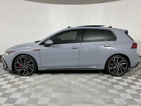 2021-Volkswagen-Golf-8-GTI-20-TSI-Auto_20