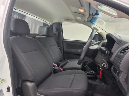 2026-Isuzu-D-Max-250C-Fleetside-Single-Cab_9