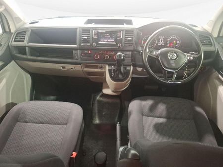 2019-Volkswagen-Kombi-20-TDI-Auto-103kW-Trendline_10