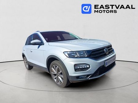 2021-Volkswagen-T-Roc-14-TSI-Design-Auto_0