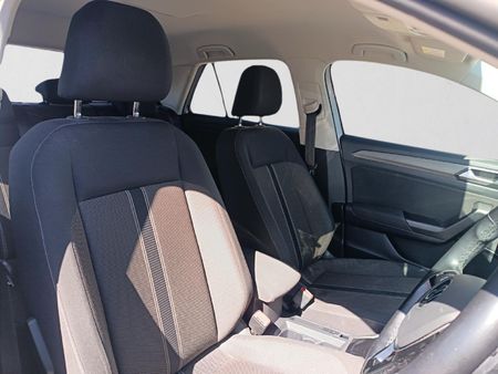 2021-Volkswagen-T-Roc-14-TSI-Design-Auto_15