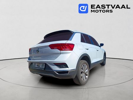 2021-Volkswagen-T-Roc-14-TSI-Design-Auto_6