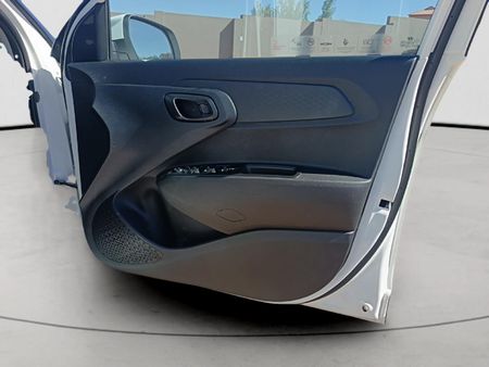2025-Hyundai-Exter-12-Premium-Auto_14