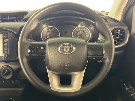 2020-Toyota-Hilux-24-GD-6-Raised-Body-SRX-Auto-Double-Cab_11