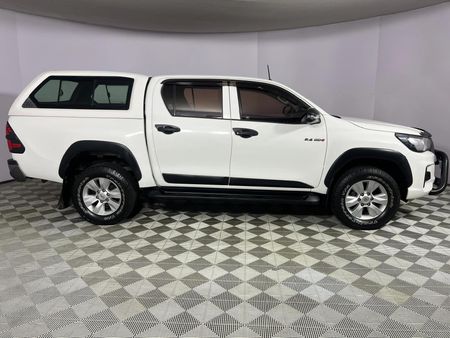 2020-Toyota-Hilux-24-GD-6-Raised-Body-SRX-Auto-Double-Cab_17