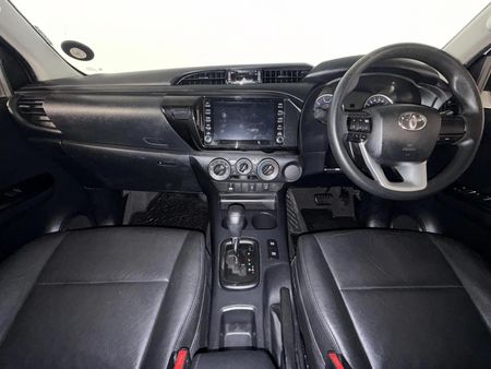 2020-Toyota-Hilux-24-GD-6-Raised-Body-SRX-Auto-Double-Cab_1