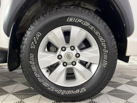 2020-Toyota-Hilux-24-GD-6-Raised-Body-SRX-Auto-Double-Cab_5