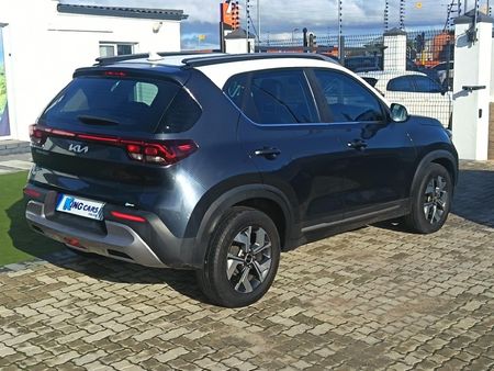 2021-Kia-Sonet-15-EX-CVT_6