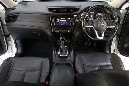 2021-Nissan-X-Trail-7-SEATER-AUTOMATIC_17