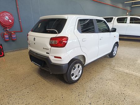 2023-Suzuki-S-Presso-10-GL_11