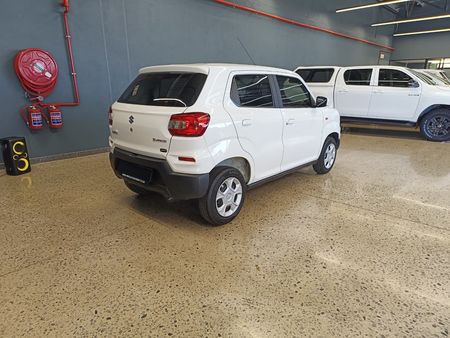 2023-Suzuki-S-Presso-10-GL_5