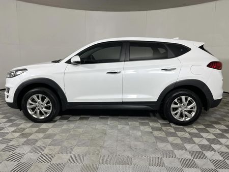2022-Hyundai-Tucson-20-Premium_15