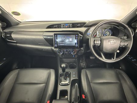 2024-Toyota-Hilux-28-GD-6-Raised-Body-Legend-Auto-Extended-Cab_1