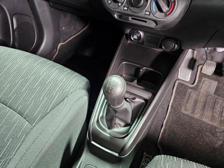 2026-Toyota-Rumion-15-S_13