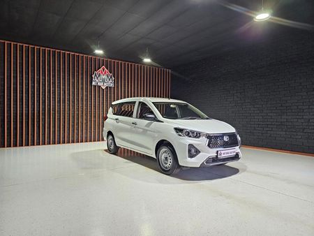2026-Toyota-Rumion-15-S_2