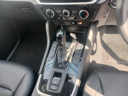 2026-Isuzu-Mu-x-19D-LS-Auto_9