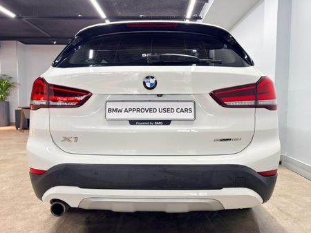 2021-BMW-X1-sDrive18i-xLine-Auto_3