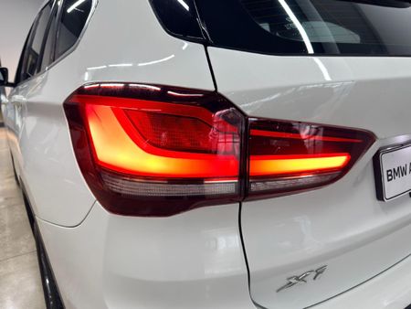 2021-BMW-X1-sDrive18i-xLine-Auto_4