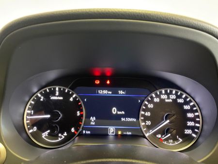 2026-Nissan-Navara-25DDTi-Stealth-Auto_16