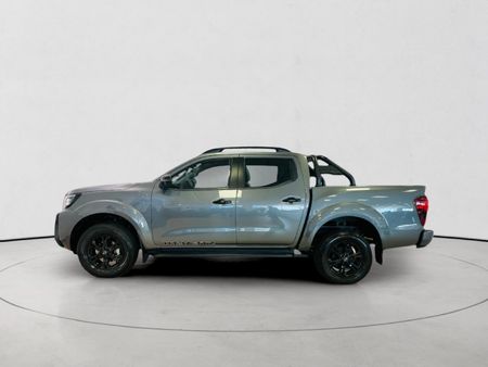 2026-Nissan-Navara-25DDTi-Stealth-Auto_5