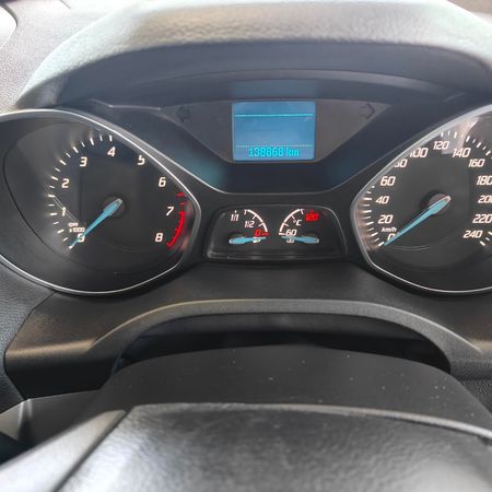 2015-Ford-Kuga-15-EcoBoost-Trend_9
