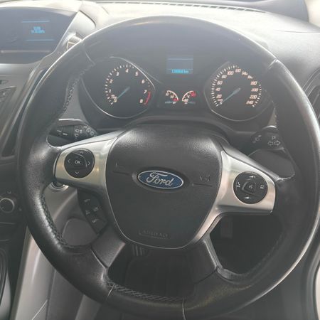 2015-Ford-Kuga-15-EcoBoost-Trend_10