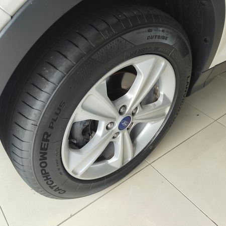 2015-Ford-Kuga-15-EcoBoost-Trend_6