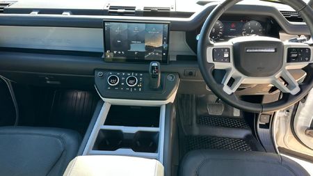 2025-Land-Rover-Defender-110-D350-X-Dynamic-HSE_9