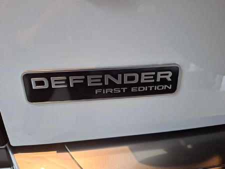 2023-Land-Rover-Defender-130-30D-First-Edition_8