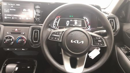 2026-Kia-Sonet-15-LS-Auto_10