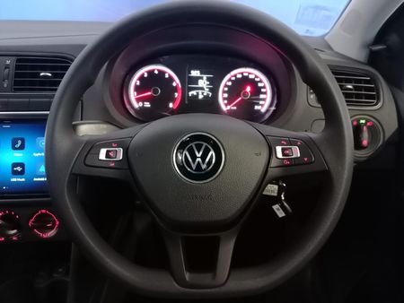 2026-Volkswagen-Polo-Vivo-14_14
