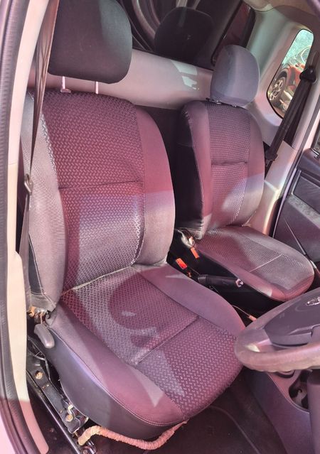2021-Nissan-NP200-16-AC-Safety-Pack_7