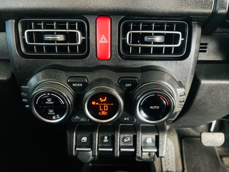 2021-Suzuki-Jimny-15-GLX-Auto_14
