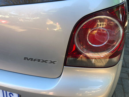 2014-Volkswagen-Polo-Vivo-16-Maxx_13
