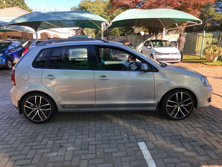 2014-Volkswagen-Polo-Vivo-16-Maxx_2