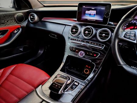 2015-Mercedes-Benz-C-Class-C-250-AMG-Line-Auto_9