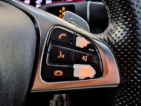 2015-Mercedes-Benz-C-Class-C-250-AMG-Line-Auto_20