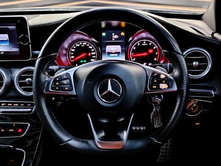 2015-Mercedes-Benz-C-Class-C-250-AMG-Line-Auto_24