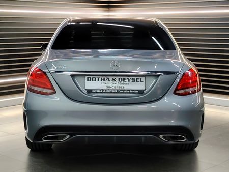 2015-Mercedes-Benz-C-Class-C-250-AMG-Line-Auto_3